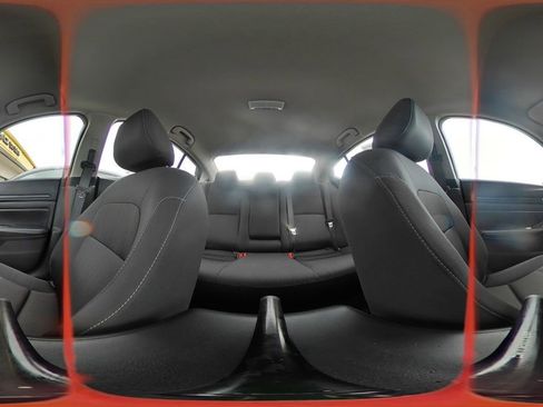 Used 2025 Nissan Altima 2.5 SV image 42