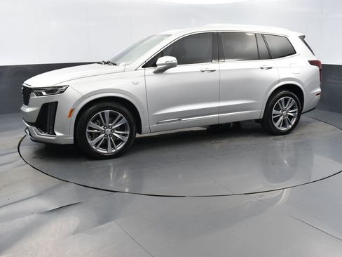 Used 2020 Cadillac XT6 Premium Luxury image 5