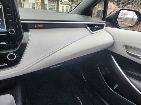 Used 2022 Toyota Corolla SE image 28