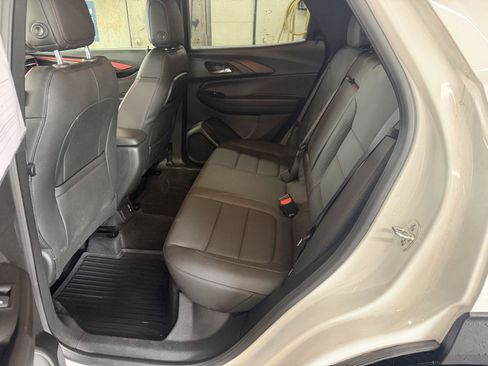 Used 2025 Chevrolet TrailBlazer RS w/ Convenience Package AWD/4WD image 22