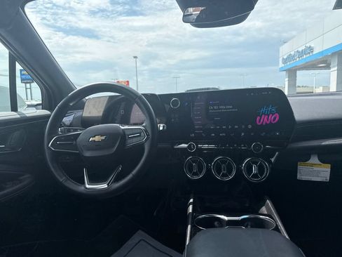 Used 2024 Chevrolet Blazer EV LT AWD/4WD image 15