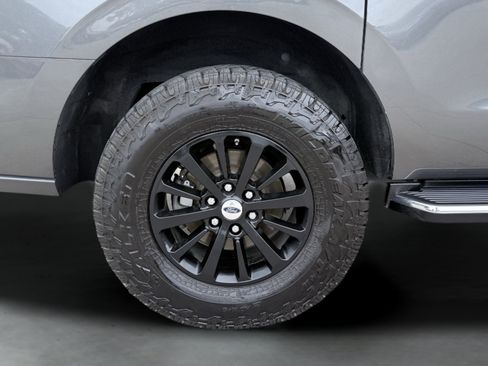 Used 2018 Ford Expedition Max XLT w/ Equipment Group 202A RWD image 11