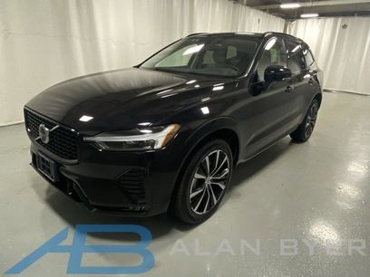 New 2025 Volvo XC60 B5 Plus w/ Climate Package PRO