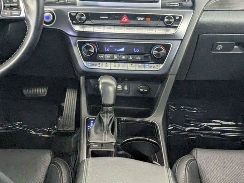 Used 2018 Hyundai Sonata Limited FWD image 41