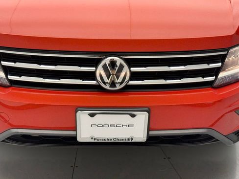 Used 2019 Volkswagen Tiguan SE w/ Panoramic Sunroof Package image 47