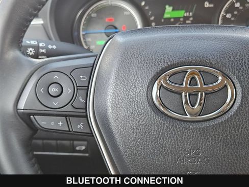 Used 2023 Toyota Venza LE AWD/4WD image 23