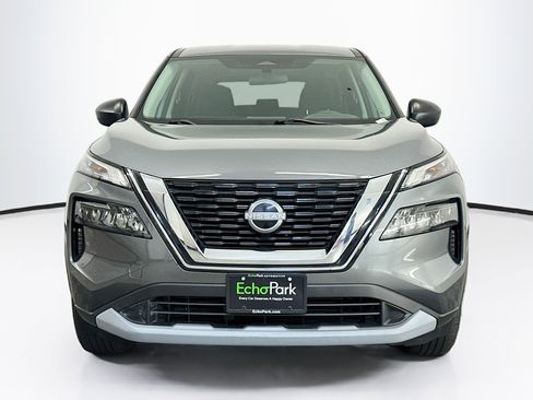 Used 2023 Nissan Rogue S AWD/4WD image 2