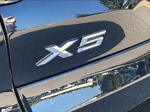 Used 2025 BMW X5 xDrive40i AWD/4WD image 32