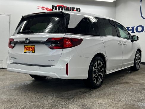 New 2026 Honda Odyssey Elite image 3