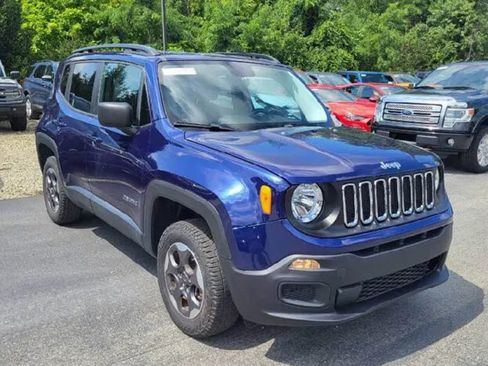 Used 2017 Jeep Renegade Sport w/ Power & Air Group AWD/4WD image 2