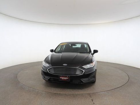 Used 2019 Ford Fusion SE image 31