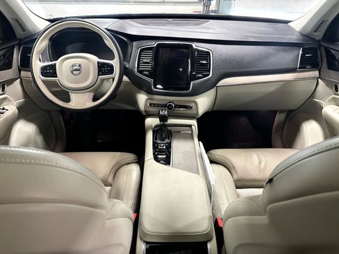 Used 2021 Volvo XC90 T6 Inscription w/ Climate Package image 7