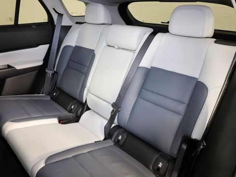 Used 2025 Honda Prologue Touring image 11