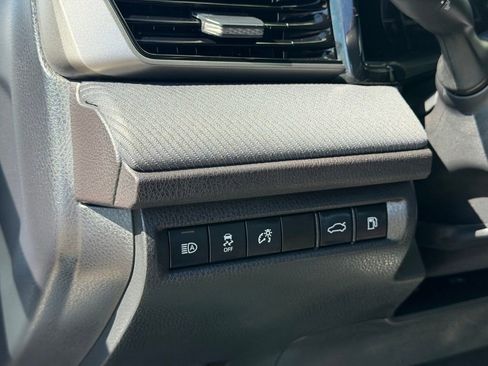 Used 2025 Toyota Camry SE image 25