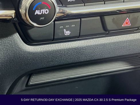 Used 2025 MAZDA CX-30 AWD 2.5 S w/ Premium Package image 27