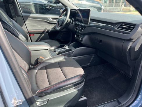 Used 2024 Ford Escape ST-Line w/ Tech Pack #1 image 10