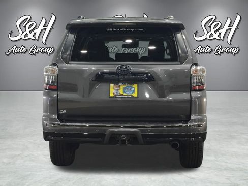 Used 2020 Toyota 4Runner Nightshade image 17