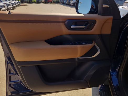 New 2026 Nissan Armada Platinum Reserve image 16