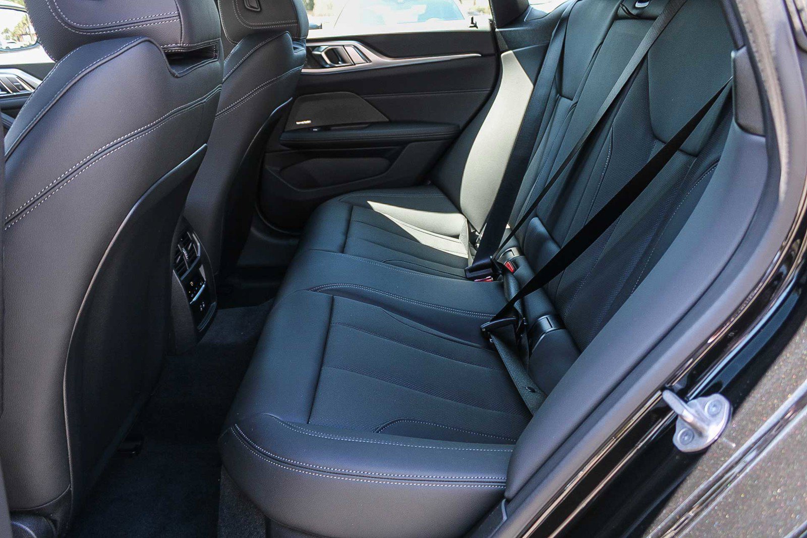 New 2026 BMW i4 xDrive40i w/ M Sport Package AWD/4WD image 18