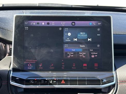 Used 2022 Jeep Compass Trailhawk w/ Trailhawk Elite Group image 16