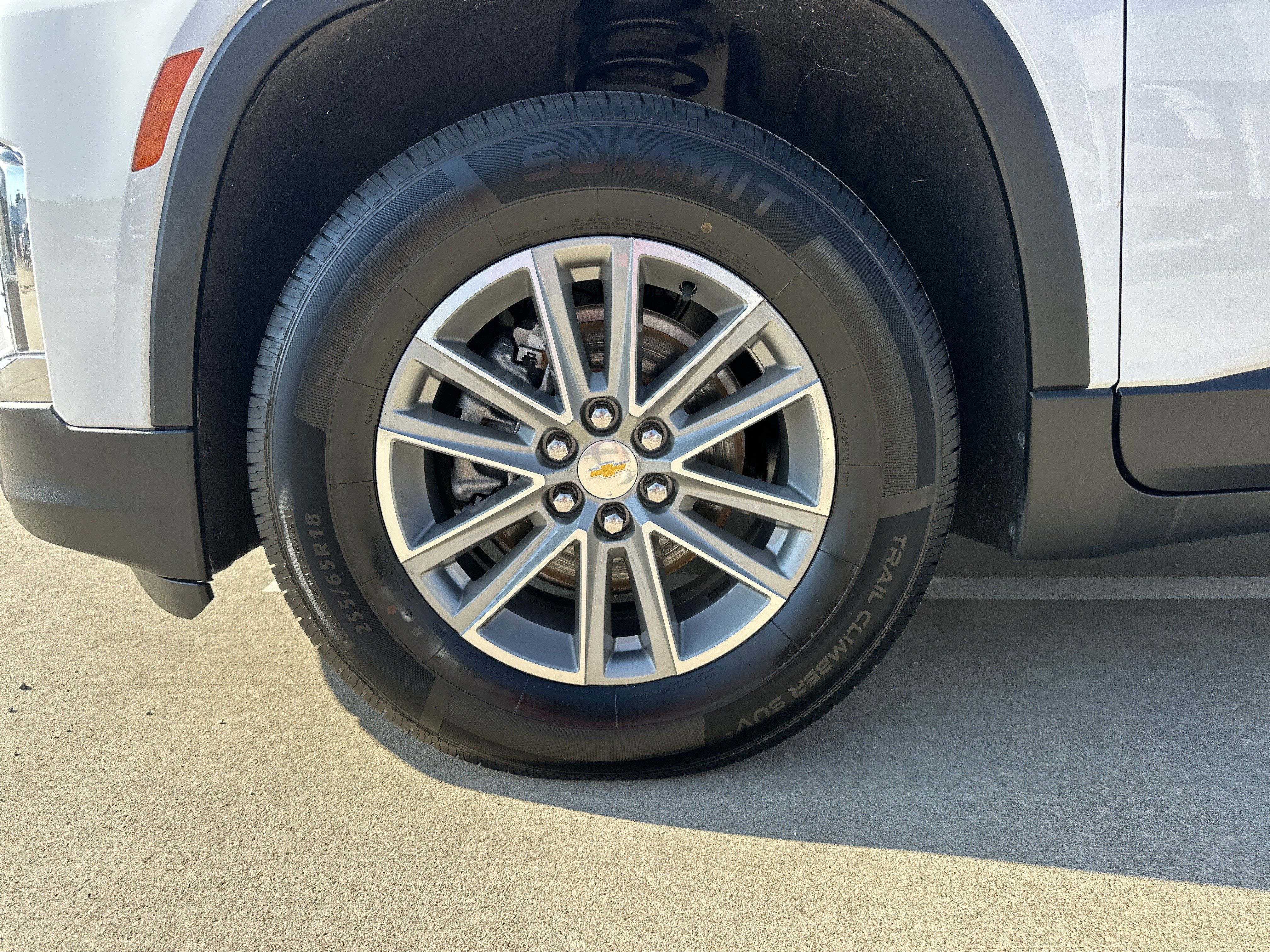 Certified 2023 Chevrolet Traverse LT FWD image 12