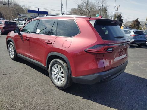 New 2026 Toyota Grand Highlander XLE image 3