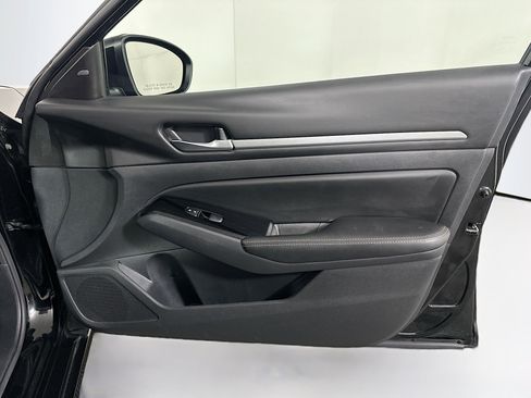 Used 2023 Nissan Altima 2.5 SV image 32