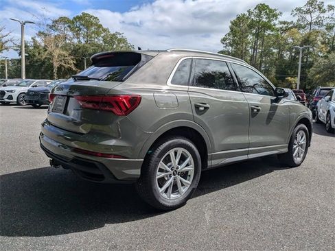 Used 2025 Audi Q3 2.0T Premium w/ Convenience Package image 2