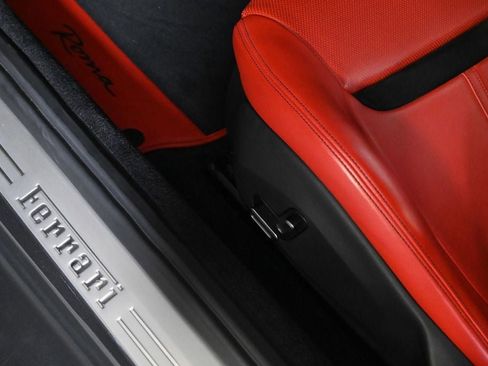 Certified 2022 Ferrari Roma RWD image 21