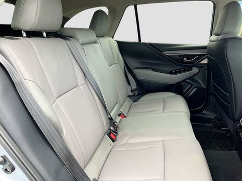 Used 2024 Subaru Outback Limited image 28