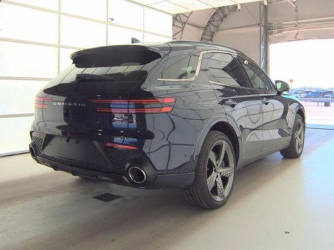 Used 2025 Genesis GV70 2.5T w/ Sport Prestige Package image 2