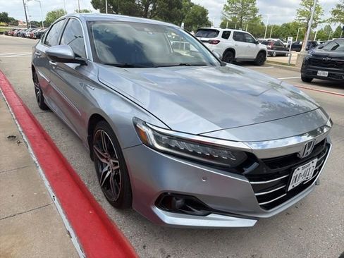 Used 2021 Honda Accord Touring image 3