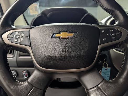 Used 2015 Chevrolet Colorado Z71 AWD/4WD image 17