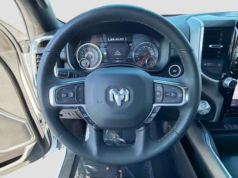 Used 2025 RAM 1500 Laramie AWD/4WD image 12