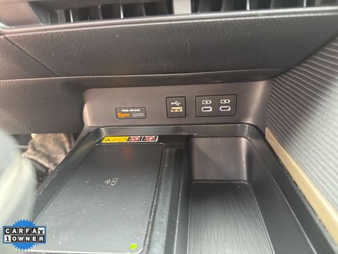 Used 2025 Toyota Camry SE image 20