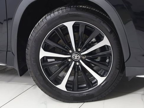 Used 2022 Toyota Highlander XSE image 15