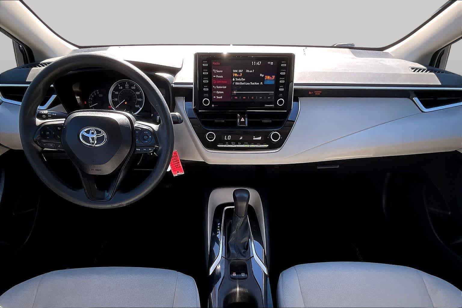 Used 2021 Toyota Corolla LE FWD image 15