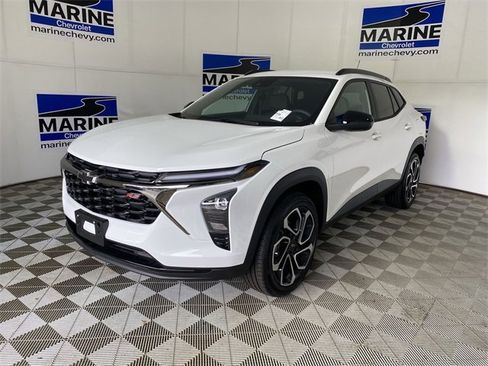 Certified 2026 Chevrolet Trax RS image 11