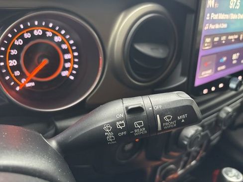 Used 2018 Jeep Wrangler Unlimited Sport S image 17