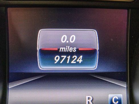 Used 2017 Mercedes-Benz GLE 350 image 23