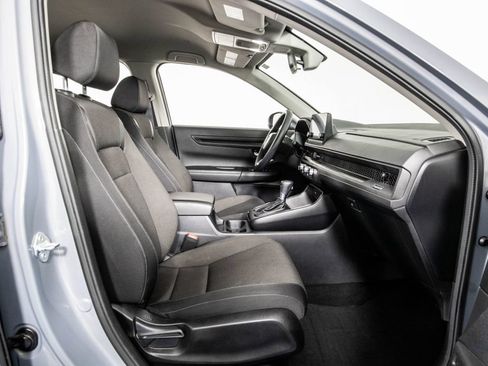 Used 2025 Honda CR-V LX image 10