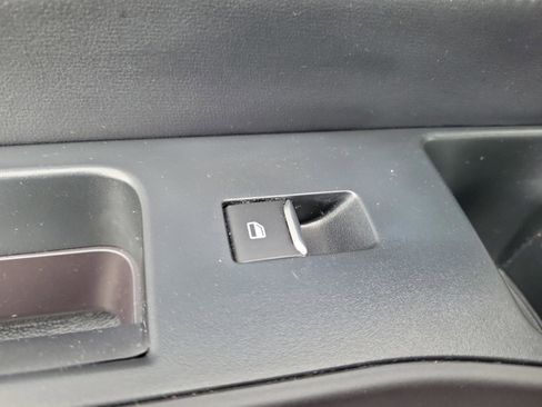 Used 2020 Ford Explorer Platinum w/ Premium Technology Package image 16