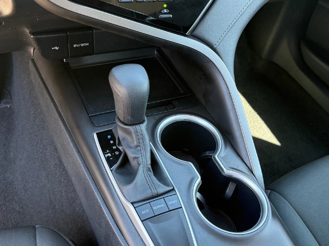 Used 2023 Toyota Camry LE FWD image 21