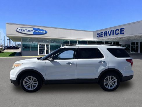 Used 2014 Ford Explorer XLT FWD image 5