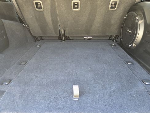 Used 2018 Jeep Wrangler Unlimited Sahara AWD/4WD image 28
