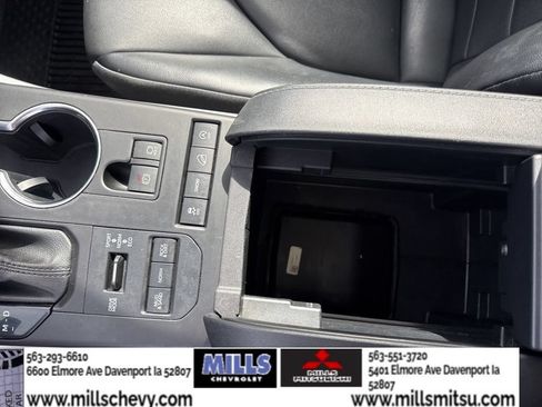 Used 2022 Toyota Highlander XLE AWD/4WD image 21