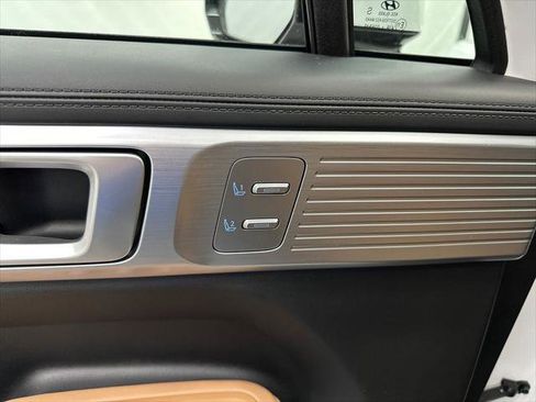 New 2026 Hyundai Santa Fe Calligraphy FWD image 12