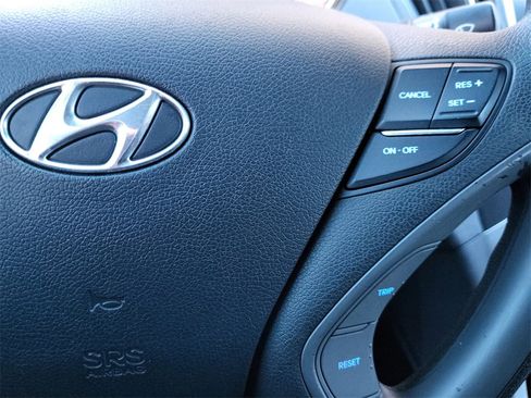Used 2013 Hyundai Sonata GLS image 24