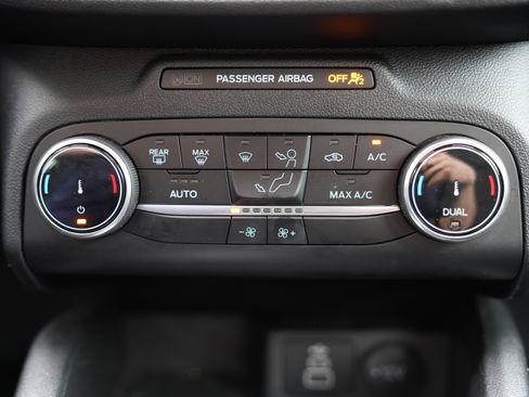 Used 2025 Ford Escape Active AWD/4WD image 29