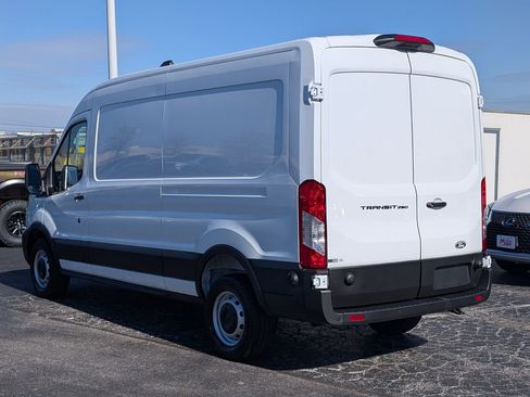 New 2026 Ford Transit 250 148 Medium Roof w/ Load Area Protection Package RWD image 6